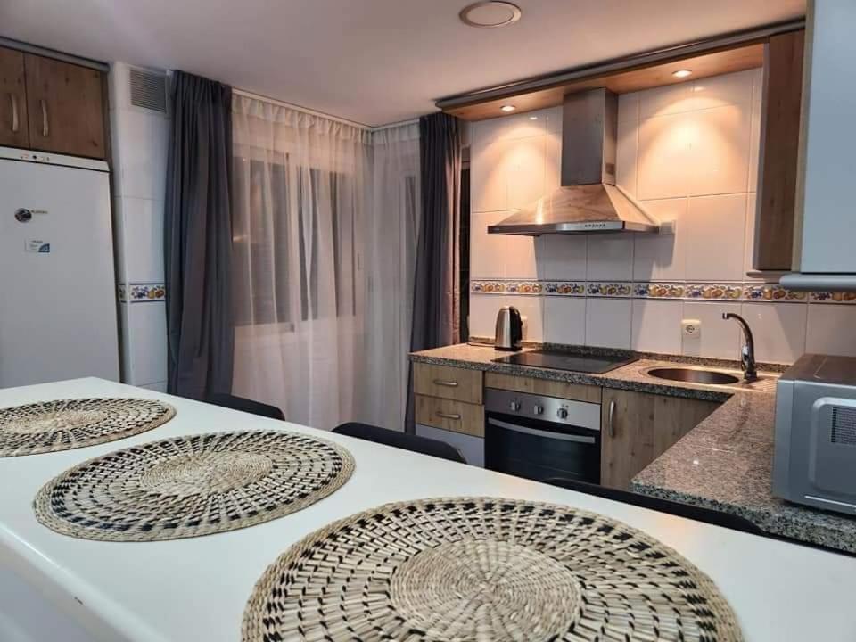 Apartment Beachfront Accommodation Estepona Dış mekan fotoğraf